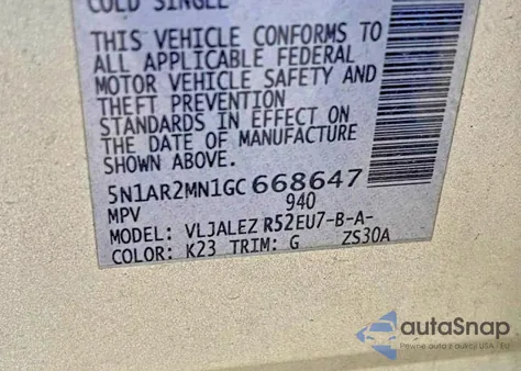 2016 Nissan Pathfinder S z USA, uszkodzony, nr VIN 5N1AR2MN1GC668647